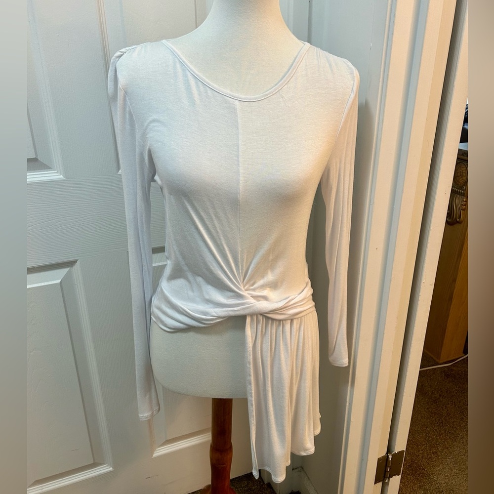 KNOTTED TOP